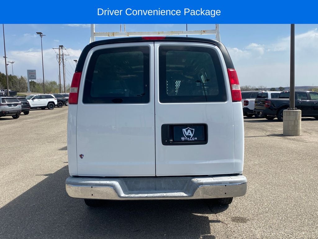 2018 GMC Savana 2500 — detail view