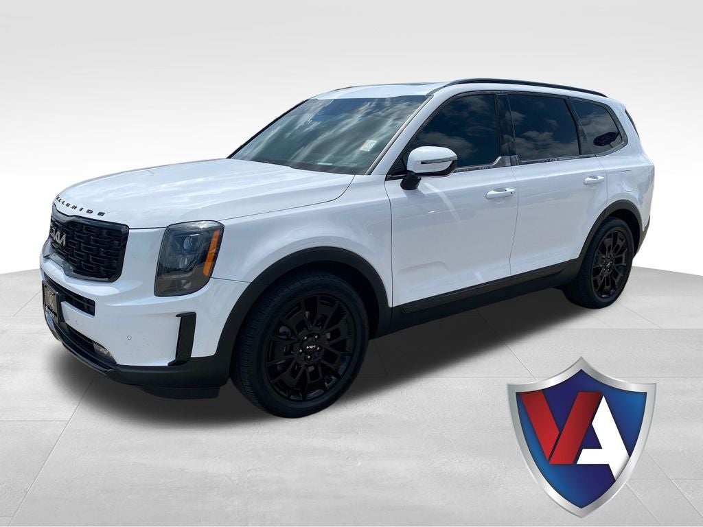 2022 Kia Telluride SX in Glacial White Pearl — front three-quarter view